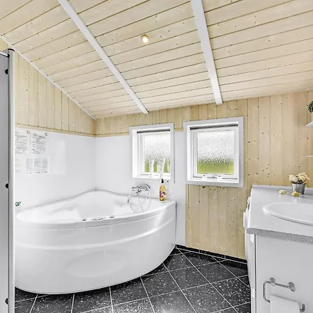 Nice Home In Ringkobing With Sauna Ringkøbing