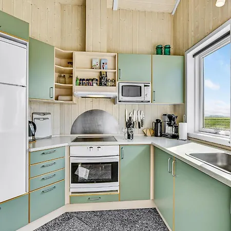 Casa de Férias Nice Home In Ringkobing With Sauna Ringkøbing