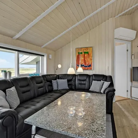 Nice Home In Ringkobing With Sauna Ringkøbing